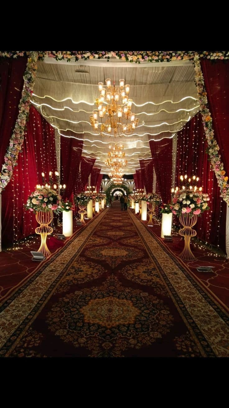 Luxury reception décor
